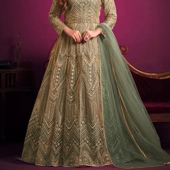 Stunning Pakistan Style Net Embroidered Floor Length Sangeet Wear Anarkali Suit - Picture 1 of 3
